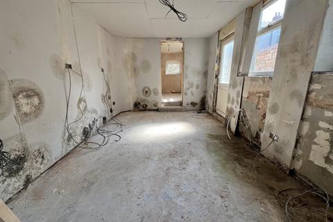 5 bedroom end of terrace house for sale, Livingstone Road, Blackpool FY1
