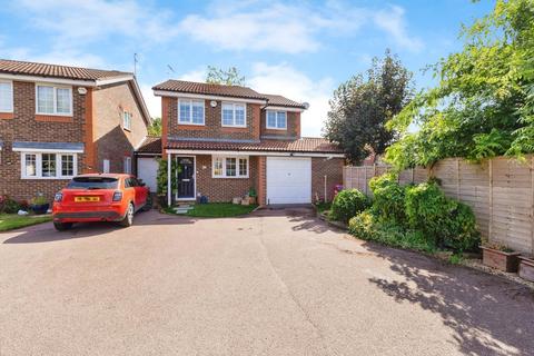 undefined, Kinnaird Close, Burnham SL1