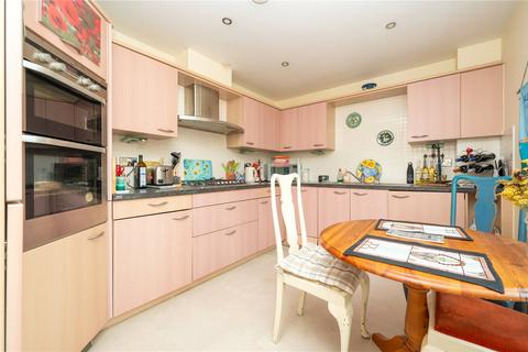 2 bedroom flat for sale, Holywell Hill, St. Albans, Hertfordshire