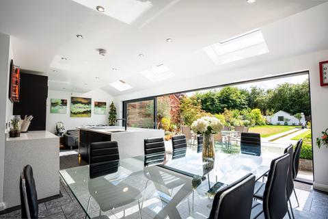 5 bedroom detached house for sale, Alcester Road Burcot Bromsgrove, Worcestershire, B60 1FE