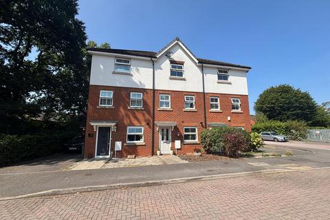 undefined, Haskins Drive, Farnborough GU14
