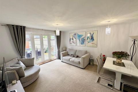 undefined, Haskins Drive, Farnborough GU14