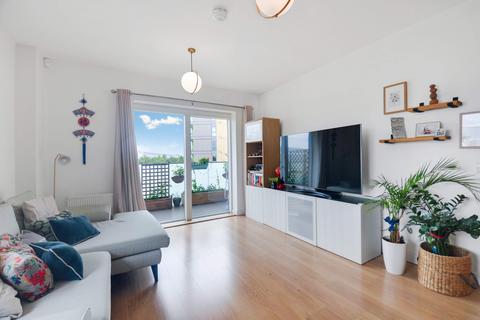 3 bedroom apartment for sale, at Lakeside Drive, Brent, London NW10