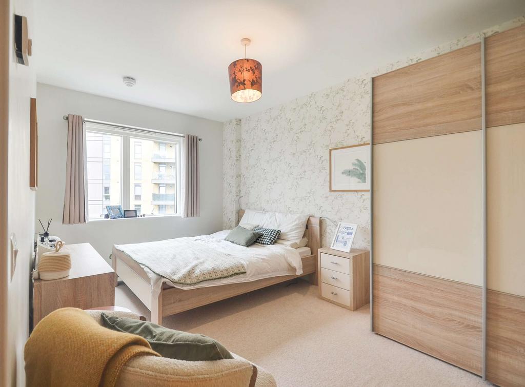 Bedroom 1  (2).jpg