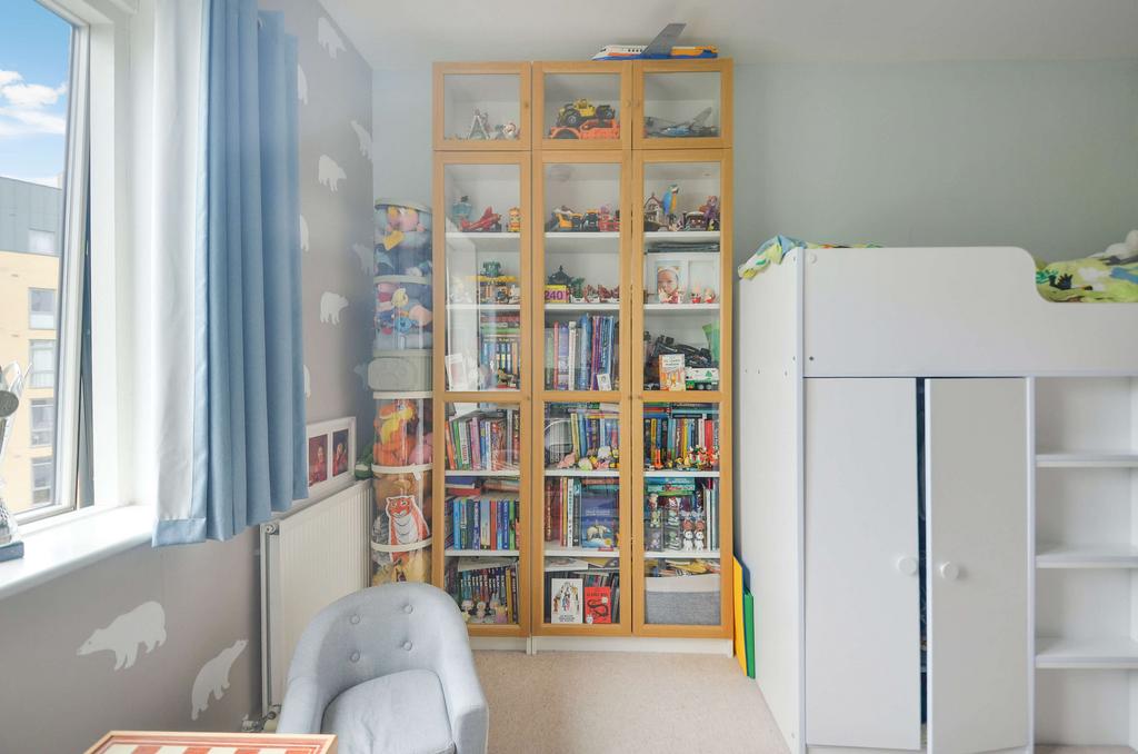 Bedroom 2 (5).jpg
