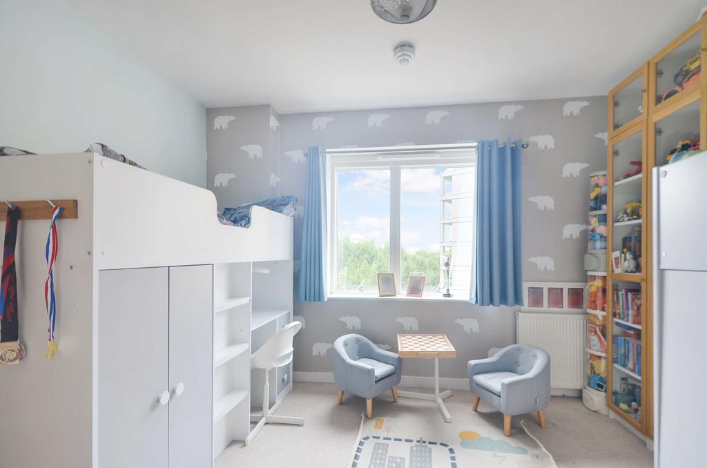 Bedroom 2 (3).jpg