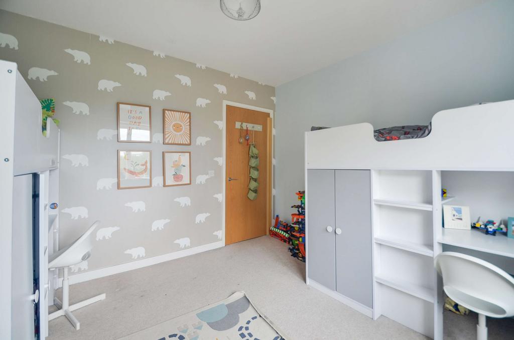 Bedroom 2 (1).jpg