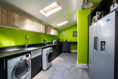 Garden Cottage Kenswick, Lower Broadheath, Worcester, WR2 6QX