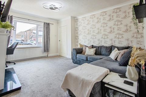 2 bedroom semi-detached house for sale, Lulworth Drive, West Yorkshire LS15