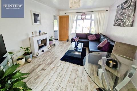 46 Redlands Close, Pencoed, Bridgend, CF35 6YU