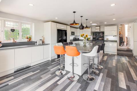 3 bedroom detached house for sale, Woodland Road, Dodford, Bromsgrove, Worcestershire, B61