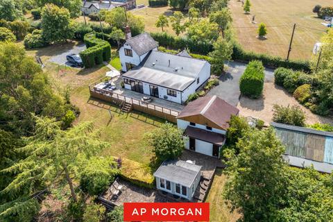 3 bedroom detached house for sale, Woodland Road, Dodford, Bromsgrove, Worcestershire, B61