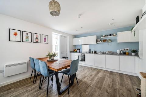 2 bedroom flat for sale, Spitfire Chase, Walton-On-Thames, Surrey, KT12