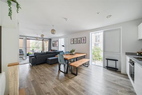 2 bedroom flat for sale, Spitfire Chase, Walton-On-Thames, Surrey, KT12