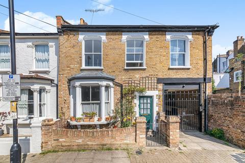 Elfort Road, Islington, London
