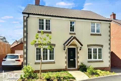 Trefoil Way, Bristol