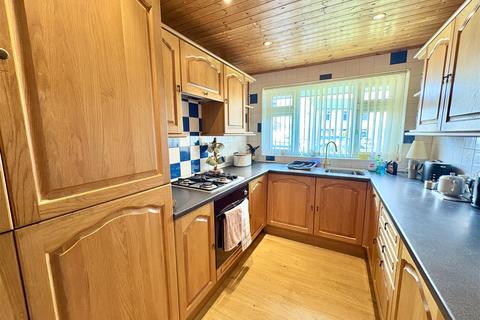 43 South Parade, Elland, HX5 0NR