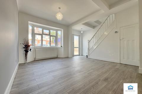 3 bedroom semi-detached house for sale, Arncliffe Road, Leicester LE5
