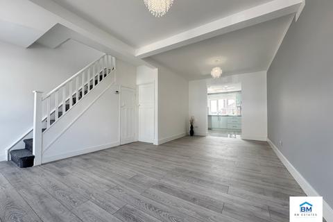 3 bedroom semi-detached house for sale, Arncliffe Road, Leicester LE5