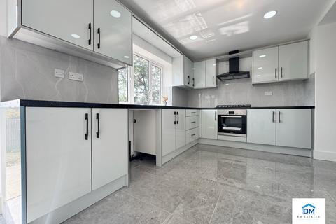 3 bedroom semi-detached house for sale, Arncliffe Road, Leicester LE5