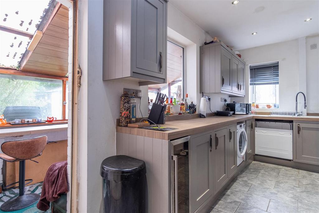 Kitchen/Breakfats Room