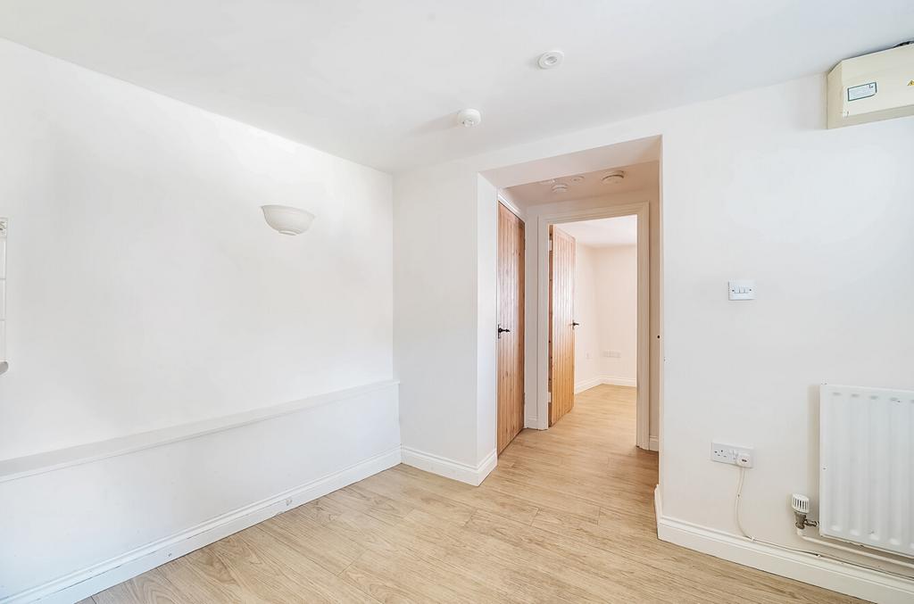 1330925-6-689b704...