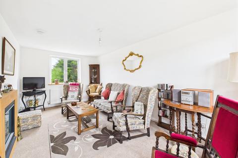 3 bedroom semi-detached house for sale, Springhill, Sandhurst, Gloucester, Gloucestershire, GL2
