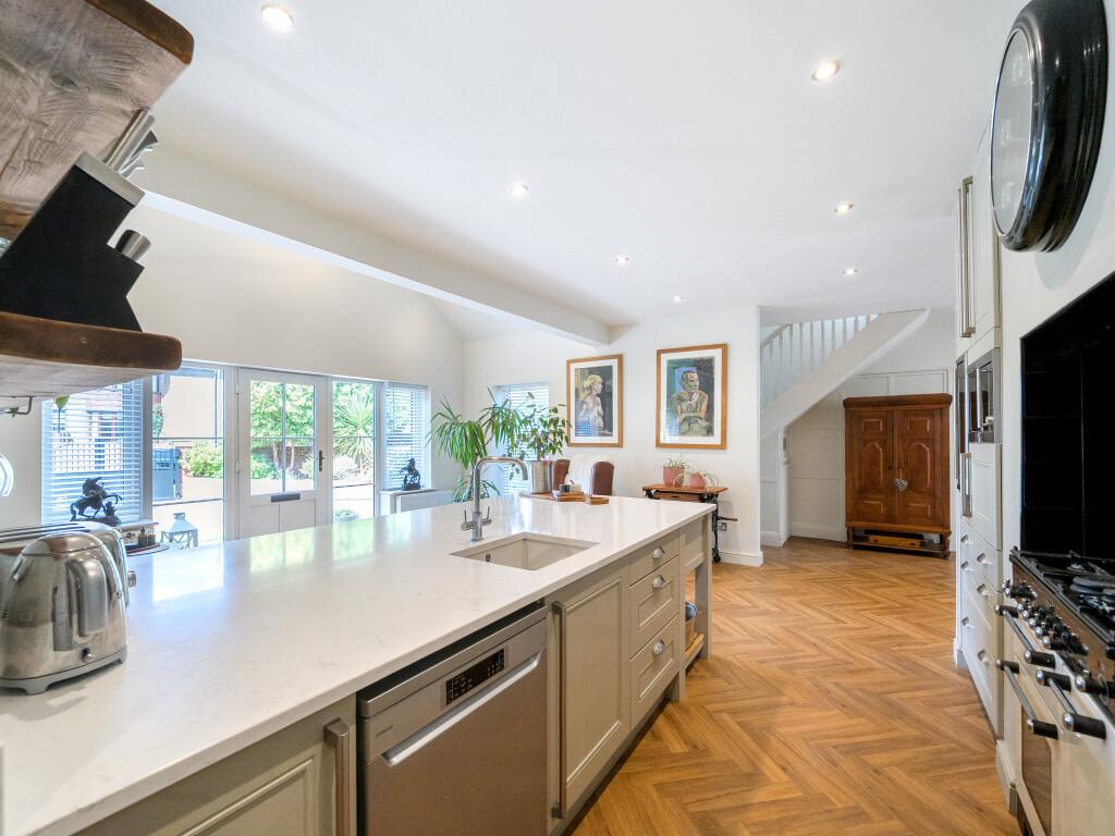1330581-28-6891f8...