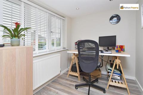 3 bedroom detached house for sale, Pemberton Drive, Stoke-On-Trent ST3