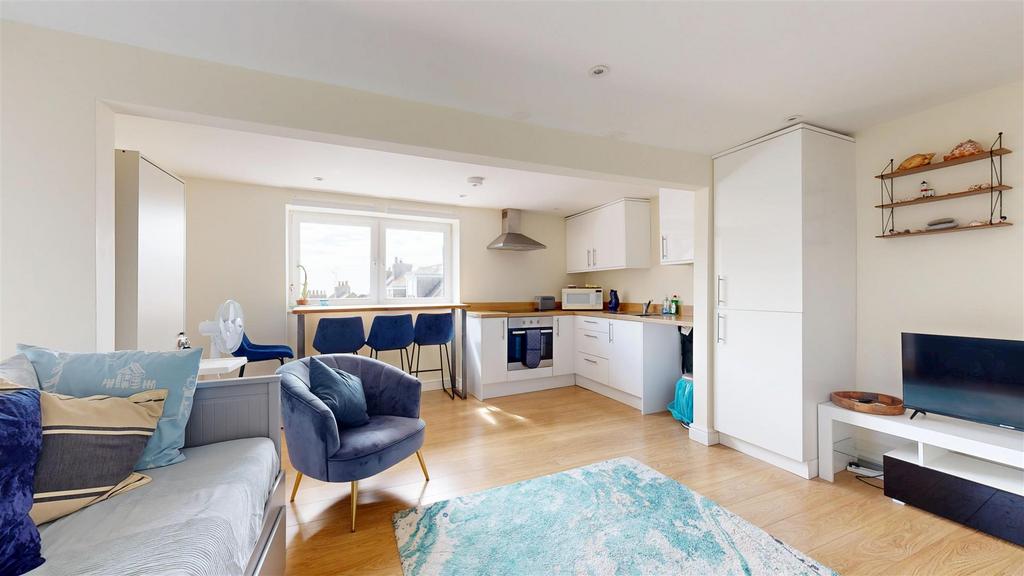 Flat-3-103-Fortuneswell-08142025 155839.jpg