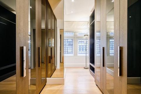 3 bedroom flat to rent, London W1K