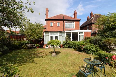 4 bedroom detached house for sale, Monkseaton Drive, Whitley Bay, Tyne and Wear, NE26 3DQ