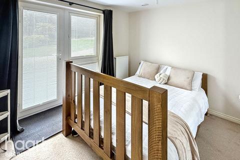 2 bedroom flat for sale, Perryfields, Braintree