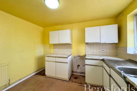 undefined, Victor Approach, Hornchurch, RM12