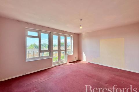 undefined, Victor Approach, Hornchurch, RM12