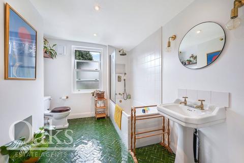26 Hurlstone Road, London, SE25 6JD