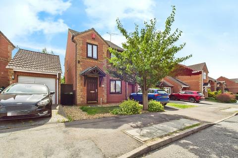 3 bedroom detached house for sale - Stainmore Avenue, Leicester LE19