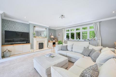 5 bedroom detached house for sale, Wonford Close, Walton On The Hill KT20