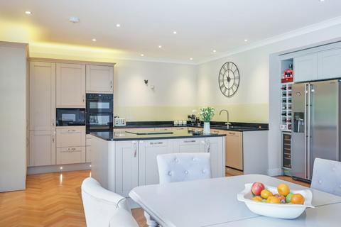 5 bedroom detached house for sale, Wonford Close, Walton On The Hill KT20