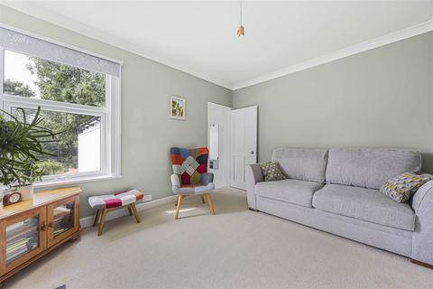 131 Queens Road, Caversham, Reading, RG4 8DN
