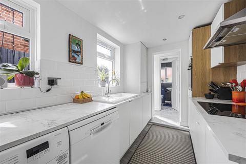 131 Queens Road, Caversham, Reading, RG4 8DN