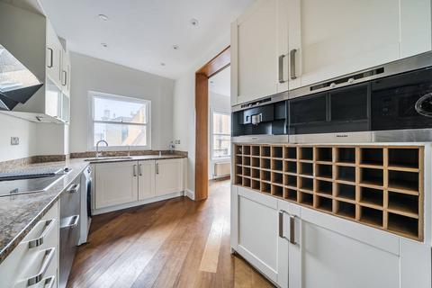 3 bedroom maisonette to rent, Queens Gate, South Kensington, London, SW7