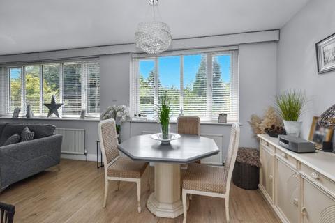 3 bedroom bungalow for sale, Pinders Grove, Wakefield, West Yorkshire