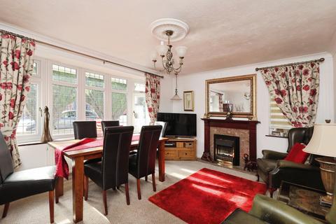 3 bedroom bungalow for sale, Manor Close, Sheffield S26