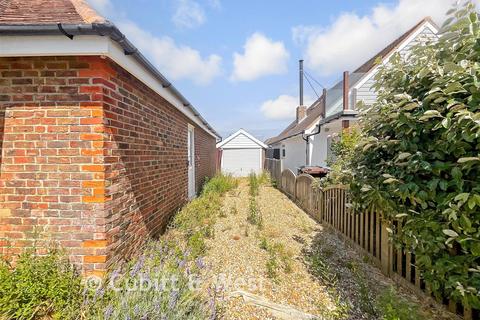 3 bedroom chalet for sale, Central Drive, Elmer, Bognor Regis, West Sussex