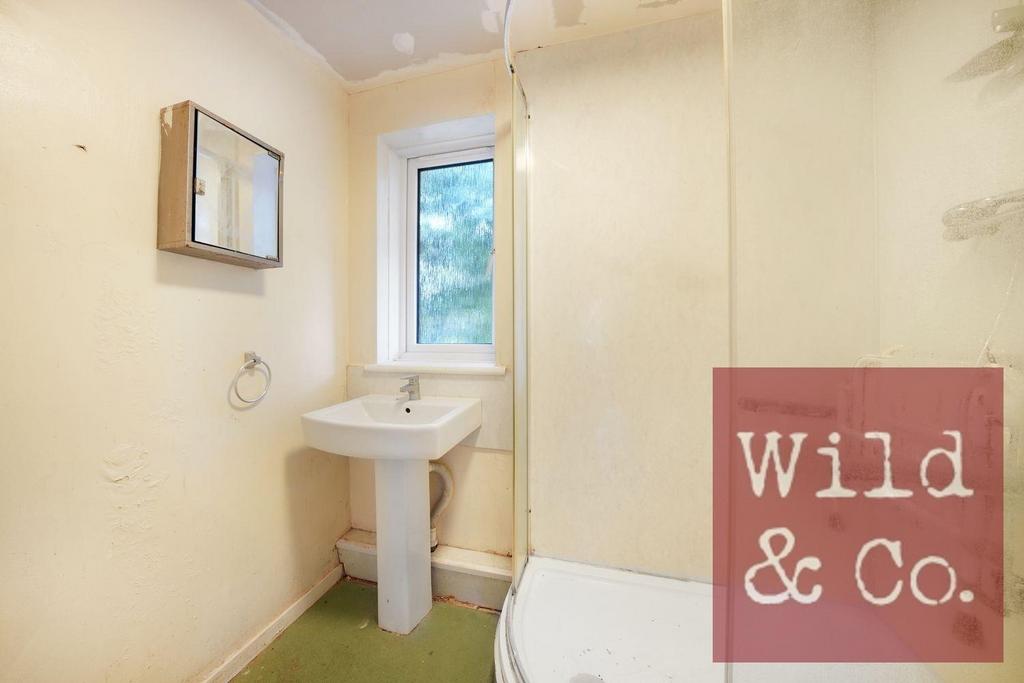 Riverside Close - 7p OYN1fuv0 LGAy5o7g Hz.jpg