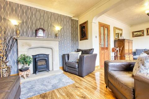 undefined, Halcyon Approach, Chesterfield S42