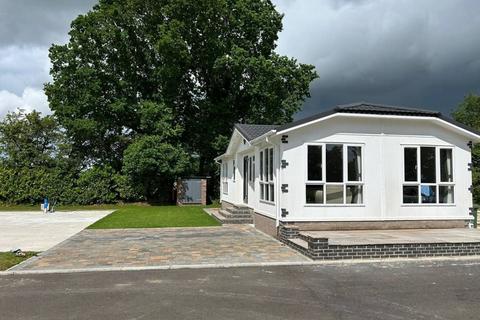 undefined, Elvington York