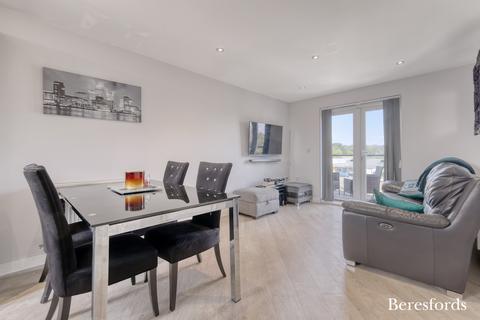 2 bedroom apartment for sale, Le Noke Avenue, Romford, RM3