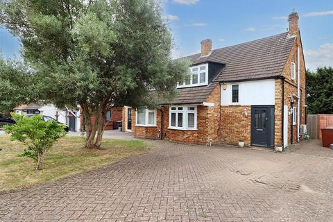 undefined, Gables Avenue, Borehamwood